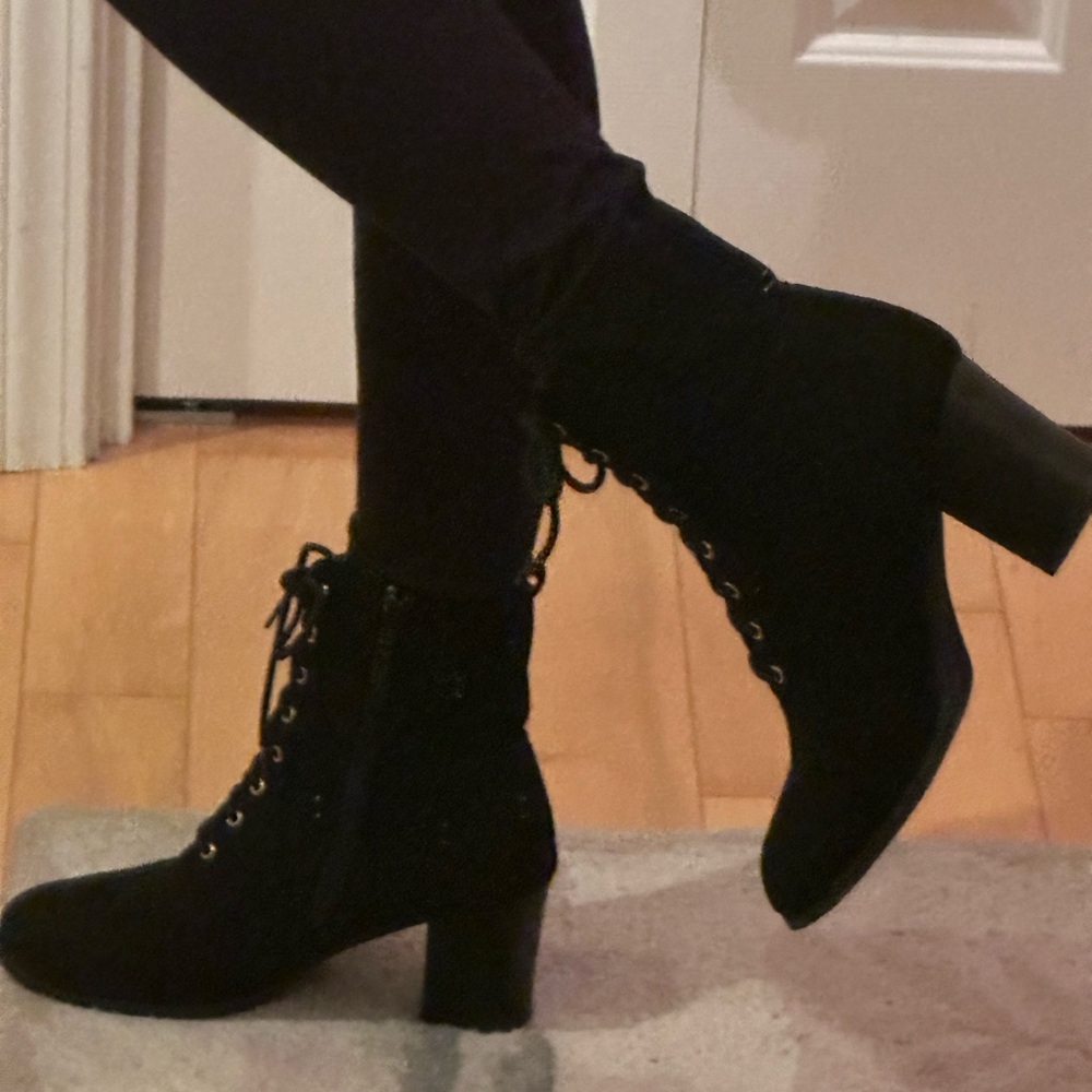 Chic Black Lace-Up Boots for Women